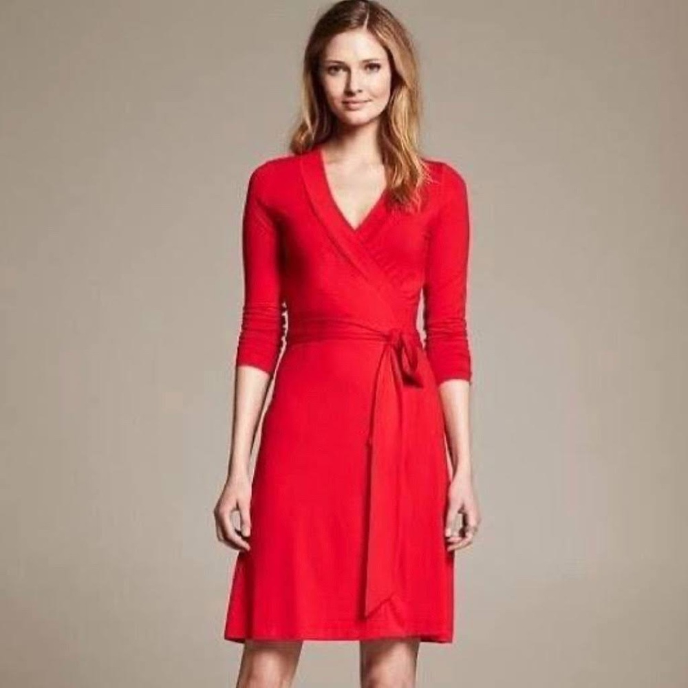 NWT Banana Republic 3/4 sleeve V-neck red wrap dress size Medium